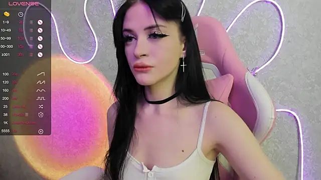 Molly Crystall online show from July 20, 2026, 4:38 am