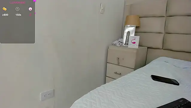 JulietaKane online show from January 13, 2025, 11:27 pm