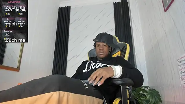 TOWERS21  online show from January 3, 2025, 8:32 pm