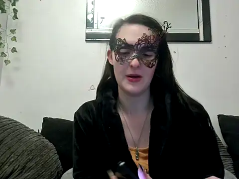 LexiSnowUK online show from January 7, 2025, 9:29 am