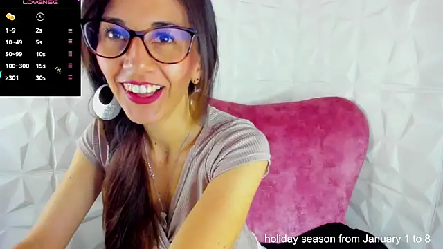  jade white  online show from December 27, 2024, 1:07 pm