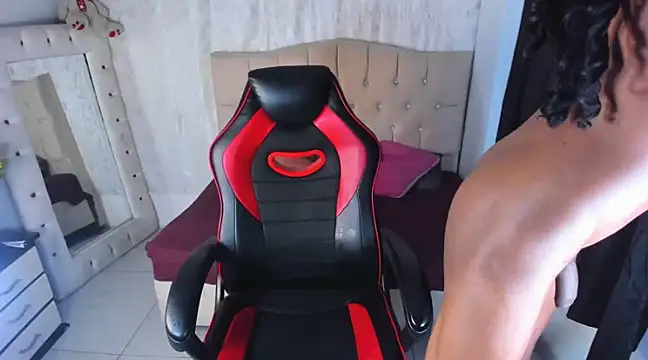 Strella ferrera online show from February 25, 2025, 5:08 am