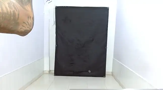 latino hotxxx online show from January 26, 2025, 4:30 am