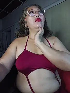 anniecoopeer online show from June 3, 2026, 10:29 am