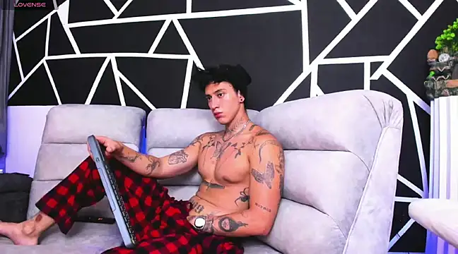 JUSTIN FULLER1 online show from February 15, 2025, 10:31 pm