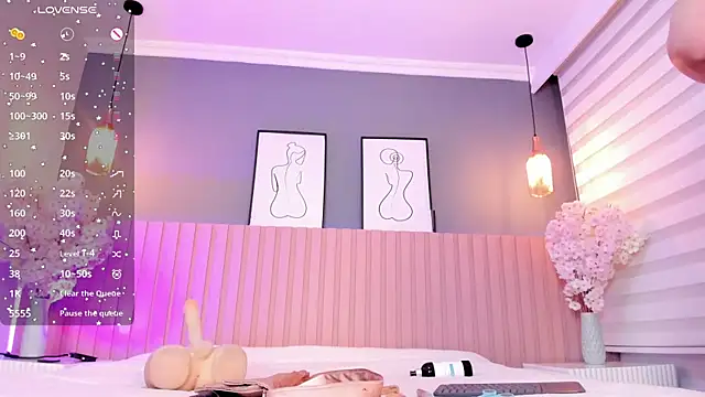 babee sophie online show from December 2, 2025, 4:07 am