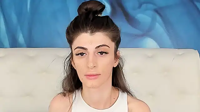 SkinnyDolly online show from September 10, 2025, 2:11 am