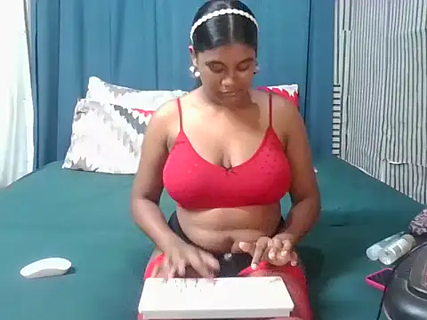 Lilmisskay18 online show from April 20, 2026, 1:58 pm