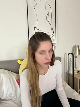 emma05 online show from March 27, 2026, 7:03 am