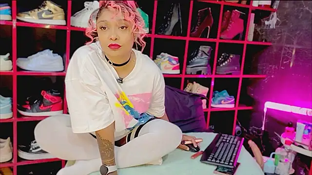 Indianbrownie online show from March 23, 2026, 10:58 pm