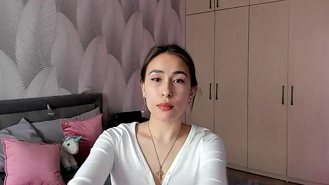 Bambiii bby online show from February 8, 2025, 7:15 am