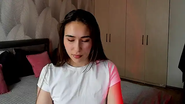 Bambiii bby online show from March 24, 2026, 2:16 am