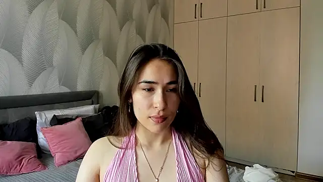 Bambiii bby online show from June 10, 2026, 7:18 am