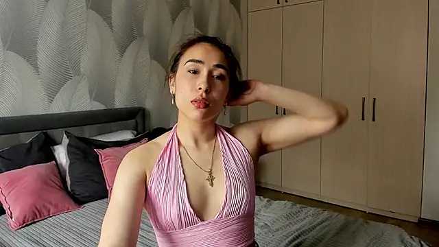 Bambiii bby online show from June 11, 2026, 7:06 am