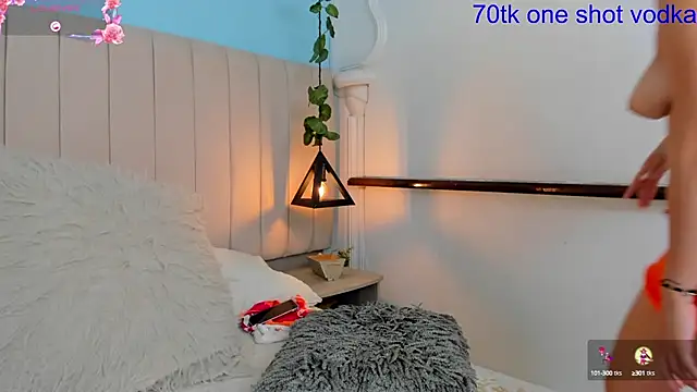 JulianaWaldo online show from February 16, 2025, 4:53 pm