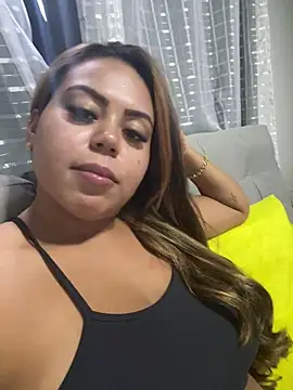 lariic online show from February 15, 2025, 5:07 pm