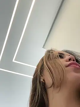 lariic online show from March 1, 2026, 1:13 pm