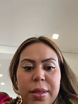 lariic online show from March 19, 2026, 6:23 pm