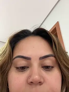 lariic online show from April 23, 2026, 1:07 am