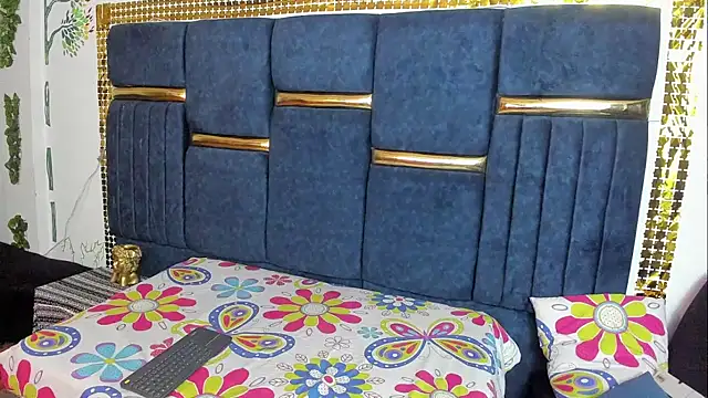 skaysanchez1 online show from January 10, 2026, 7:59 pm