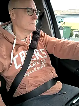 bogland33 online show from March 10, 2025, 1:10 pm