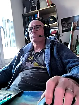 bogland33 online show from March 12, 2025, 4:46 pm