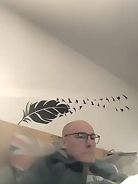 bogland33 online show from November 10, 2025, 10:53 pm