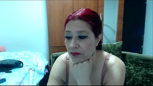 carolina linarez69 online show from March 4, 2025, 5:56 pm
