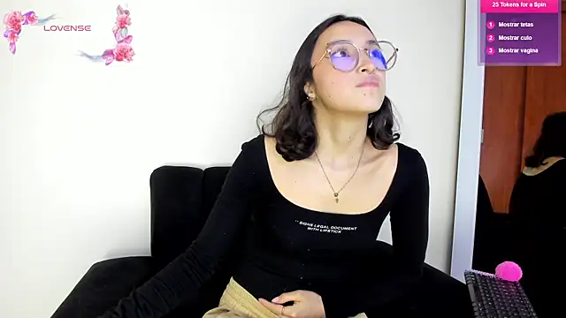 its  angelica  online show from February 19, 2025, 1:29 am