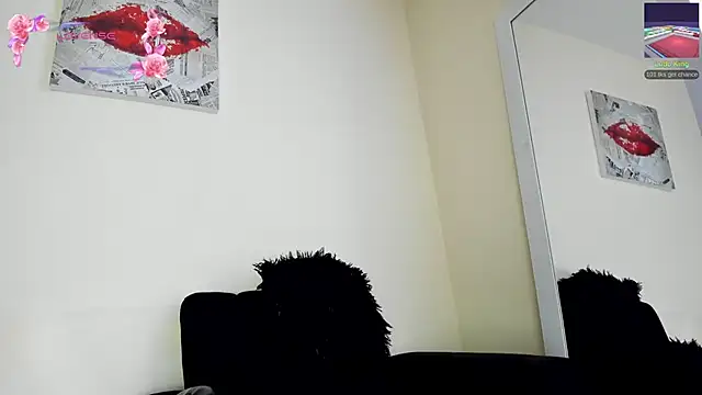 its  angelica  online show from February 10, 2026, 7:18 pm