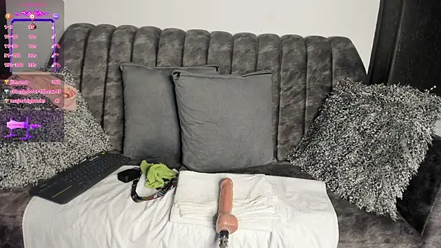 kinky polar online show from December 11, 2024, 5:00 am