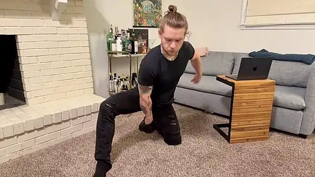 DaddydayDrinkzz online show from December 30, 2024, 5:37 am