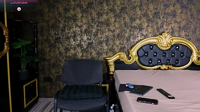 AaronMuscle online show from September 8, 2025, 4:39 pm