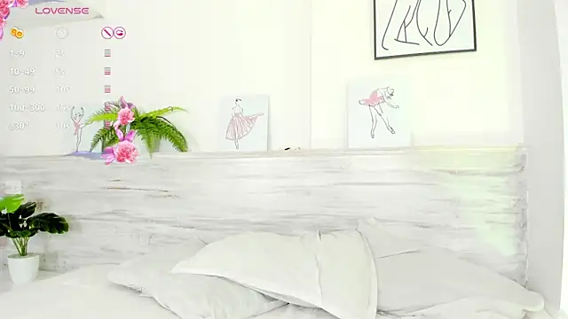 Snapshot of Niicoleta chatting on February 17, 2025, 10:47 pm Niicoleta online show from February 17, 2025, 10:47 pm