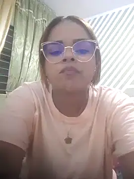 Evabigass online show from January 26, 2025, 6:48 pm