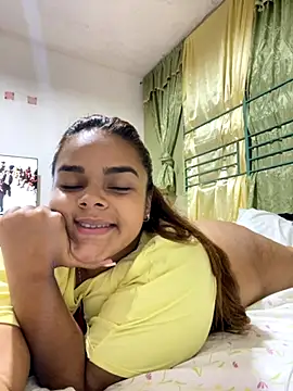 Evabigass online show from November 8, 2025, 10:30 pm