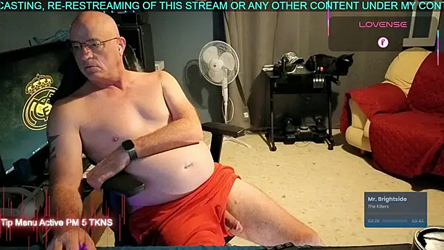 Pilot Dave 69 online show from September 25, 2025, 4:27 am