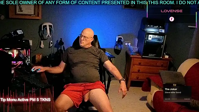 Pilot Dave 69 online show from October 3, 2025, 6:27 pm