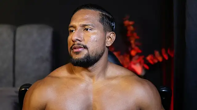 CallumMuscle online show from November 15, 2025, 2:13 pm