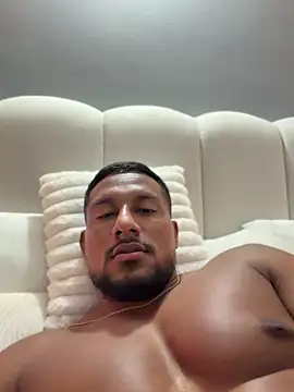 Snapshot of CallumMuscle chatting on July 20, 2026, 11:18 pm CallumMuscle online show from July 20, 2026, 11:18 pm