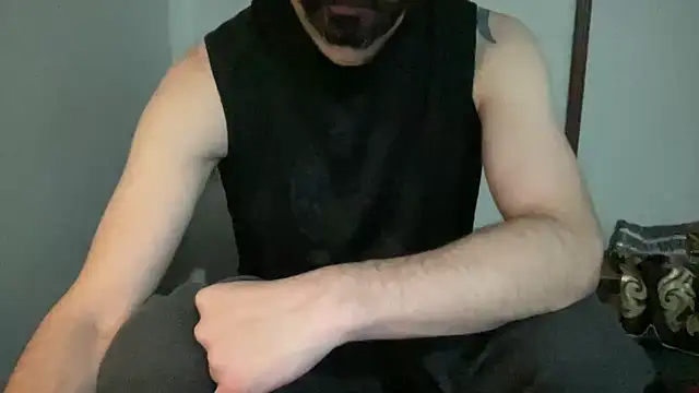 Snapshot of alphajoshkosh chatting on May 7, 2026, 2:28 am alphajoshkosh online show from May 7, 2026, 2:28 am