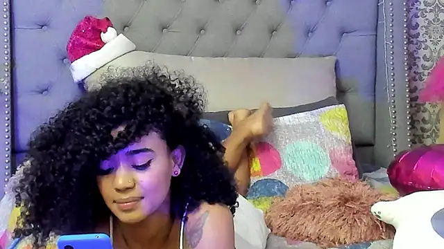 evafoxs online show from January 5, 2025, 11:15 am