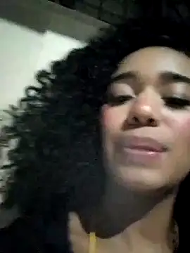 evafoxs online show from January 7, 2025, 6:16 am