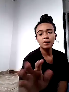 evafoxs online show from January 24, 2025, 6:46 pm