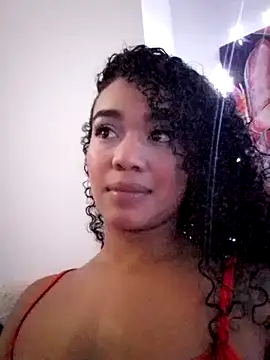 evafoxs online show from February 17, 2025, 9:52 pm