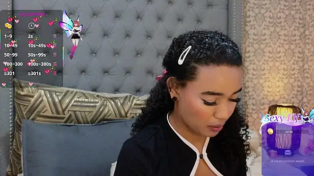 evafoxs online show from March 22, 2025, 2:47 pm