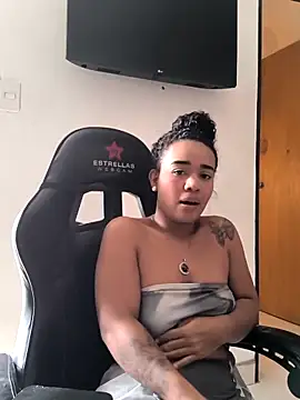 evafoxs online show from November 29, 2025, 6:00 pm