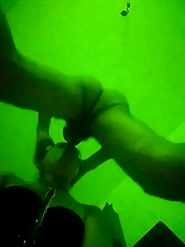 mariasaenz22 online show from February 1, 2026, 10:47 am