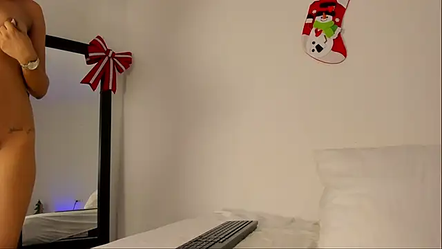 Snapshot of keyth_03 chatting on December 9, 2024, 5:51 am keyth 03 online show from December 9, 2024, 5:51 am