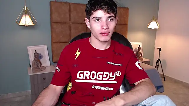 AlejooTwink online show from January 21, 2025, 6:23 pm